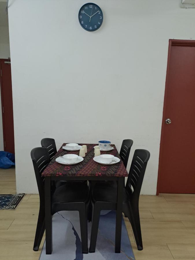 1201 Apartment Ladang Tok Pelam Tepipantaibatuburuk Kuala Terengganu Eksteriør billede
