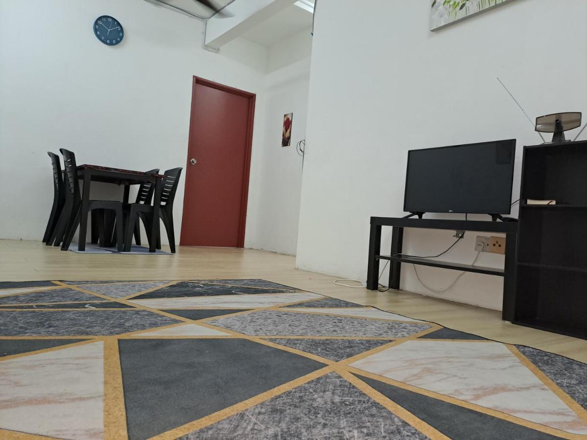 1201 Apartment Ladang Tok Pelam Tepipantaibatuburuk Kuala Terengganu Eksteriør billede