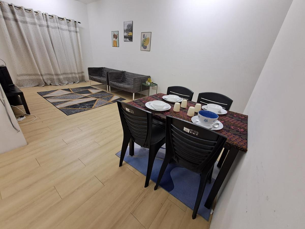 1201 Apartment Ladang Tok Pelam Tepipantaibatuburuk Kuala Terengganu Eksteriør billede